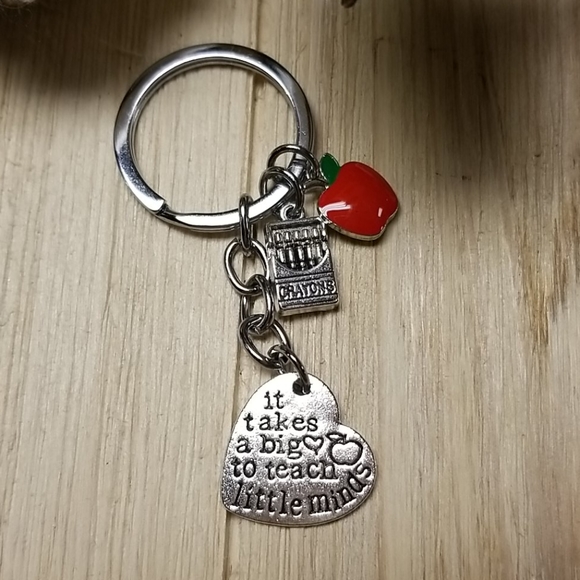 🍎🍎Super Adorable Teacher Keychain🍎🍎 - Picture 5 of 7